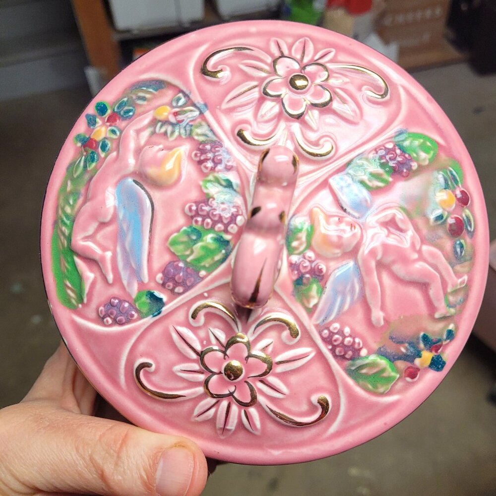Japanese Porcelain Kakiemon Cherub Bowl